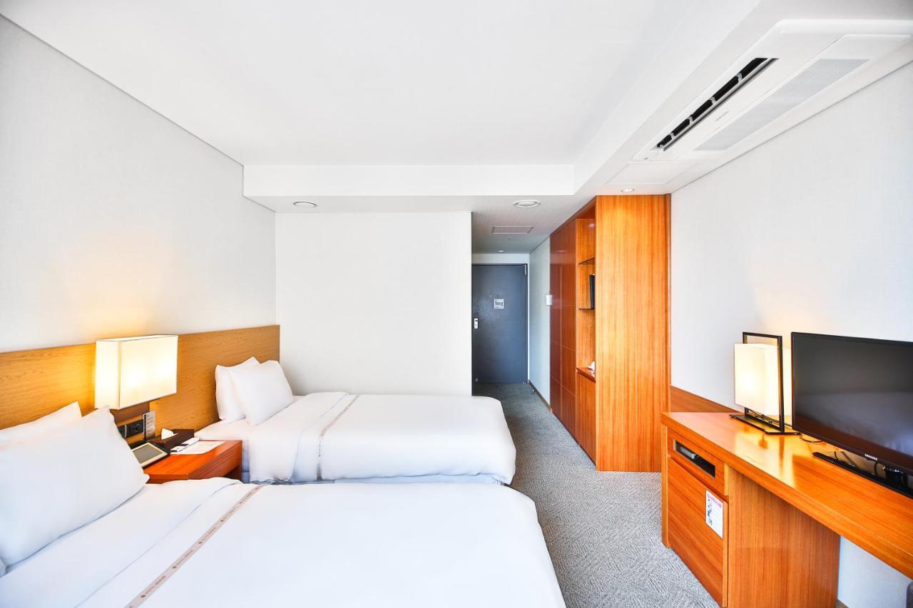 Bareve Hotel Seogwipo Exterior photo